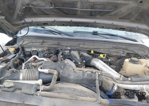 2016 Ford F-250 Lariat z USA, uszkodzony, nr VIN 1FT7W2BT5GED36059